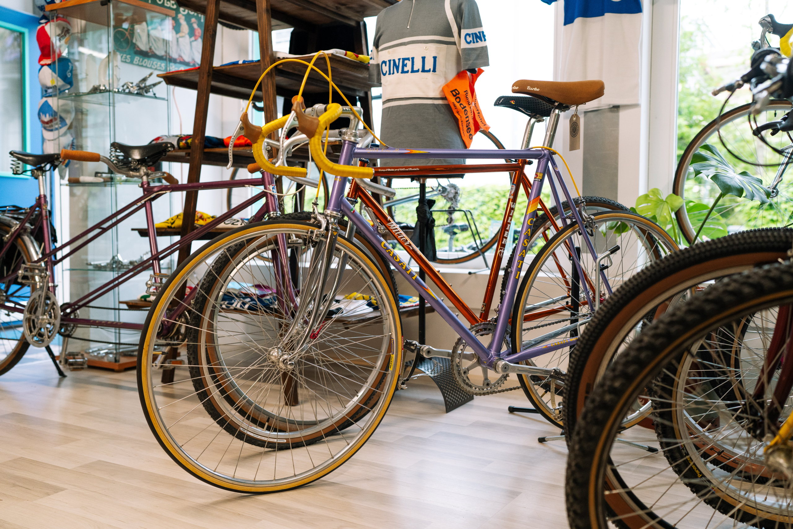 Vintage Bike Shop Interlaken