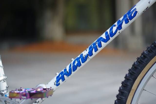 GT Avalanche Retro MTB Mountain Bike - Shimano Deore XT - Image 11