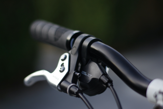 GT Avalanche Retro MTB Mountain Bike - Shimano Deore XT - Image 6