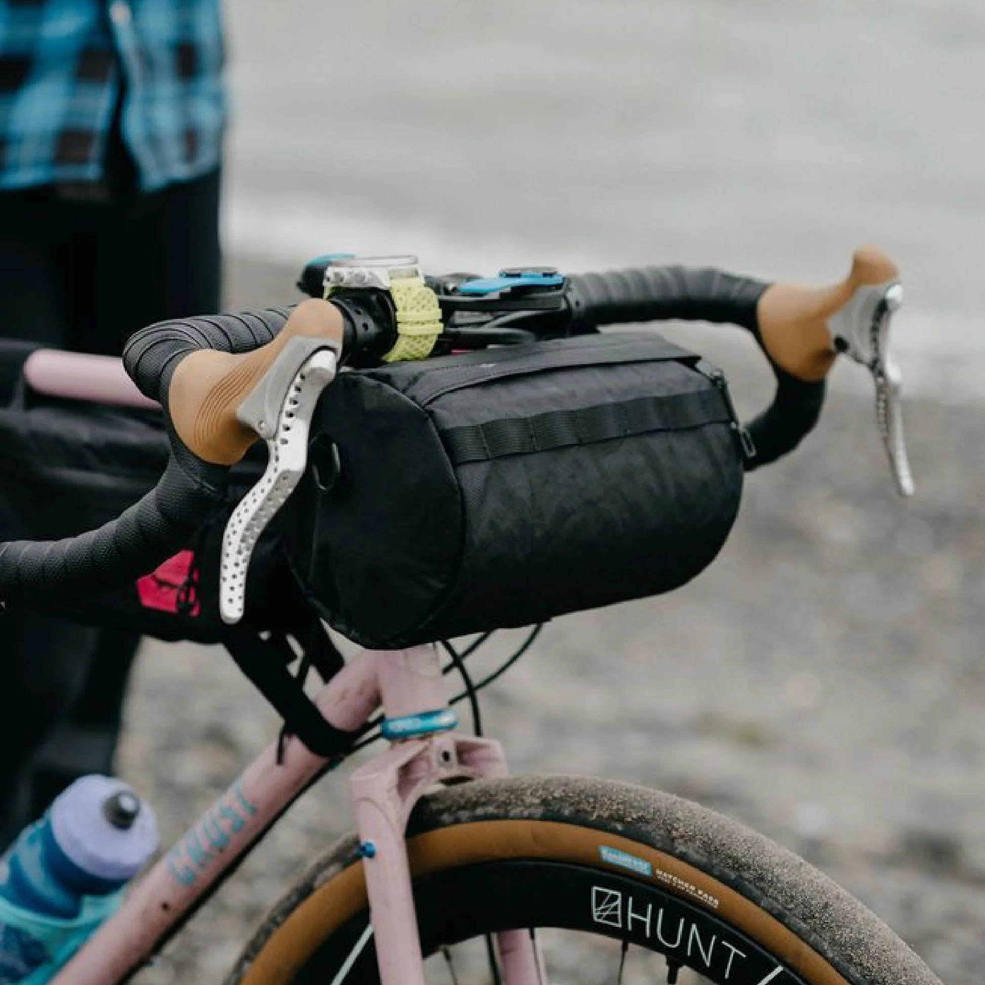 Swift Industries - Bandito Bicycle Handlebar Bag - Image 5